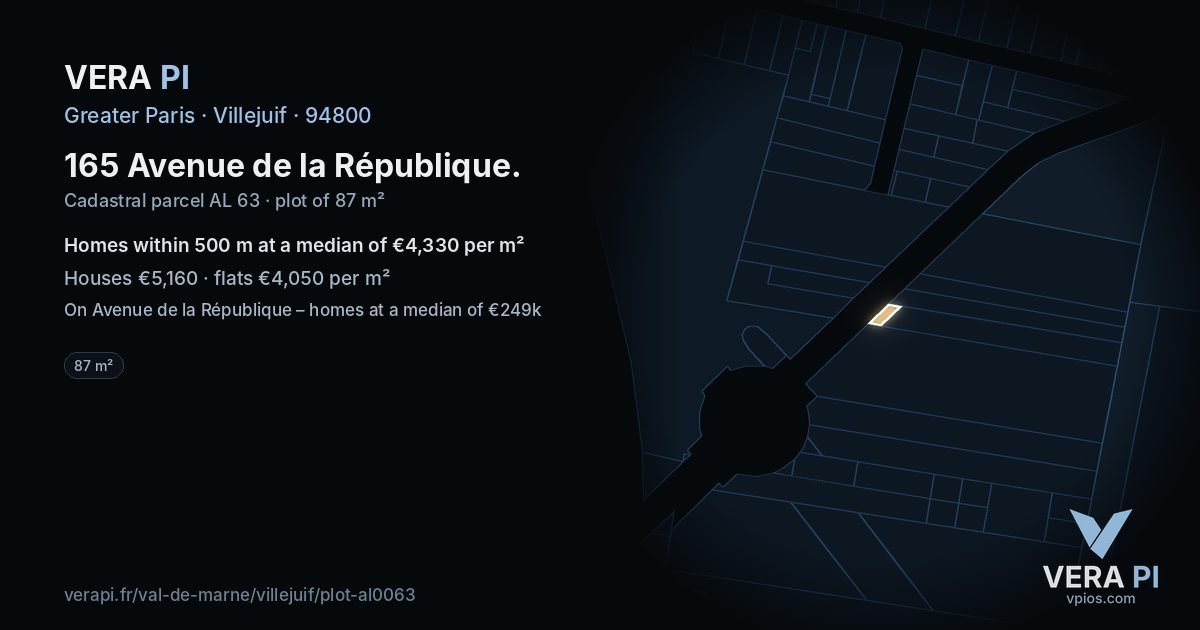165 Avenue de la République, Villejuif at night – the plot lit, the parcels around coloured by the prices near them