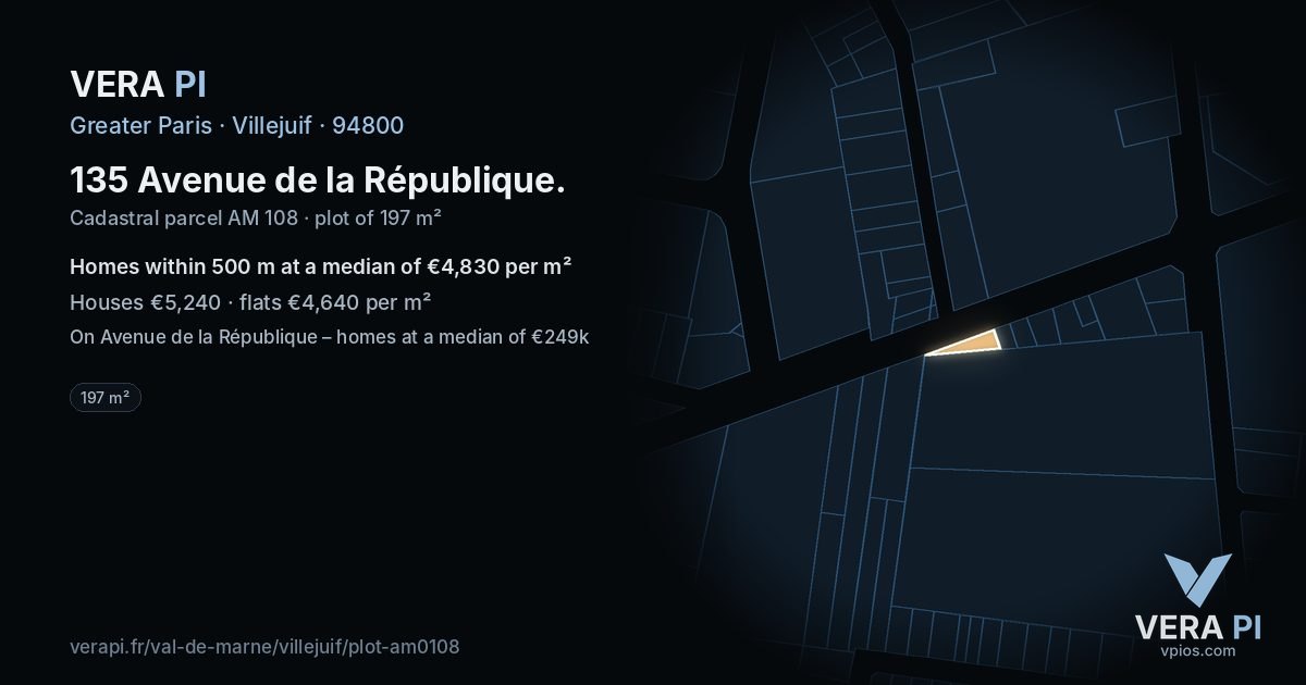 135 Avenue de la République, Villejuif at night – the plot lit, the parcels around coloured by the prices near them