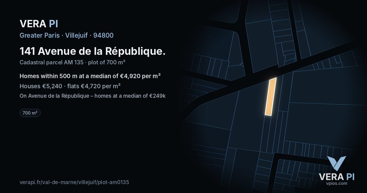 141 Avenue de la République, Villejuif at night – the plot lit, the parcels around coloured by the prices near them