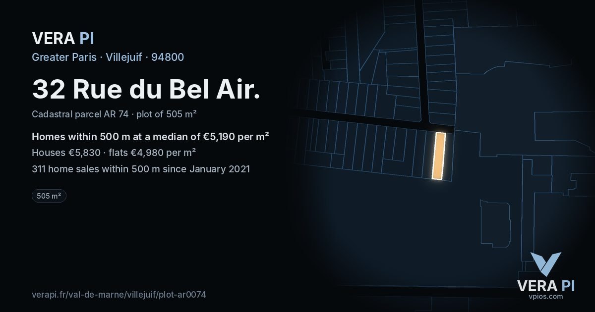32 Rue du Bel Air, Villejuif at night – the plot lit, the parcels around coloured by the prices near them