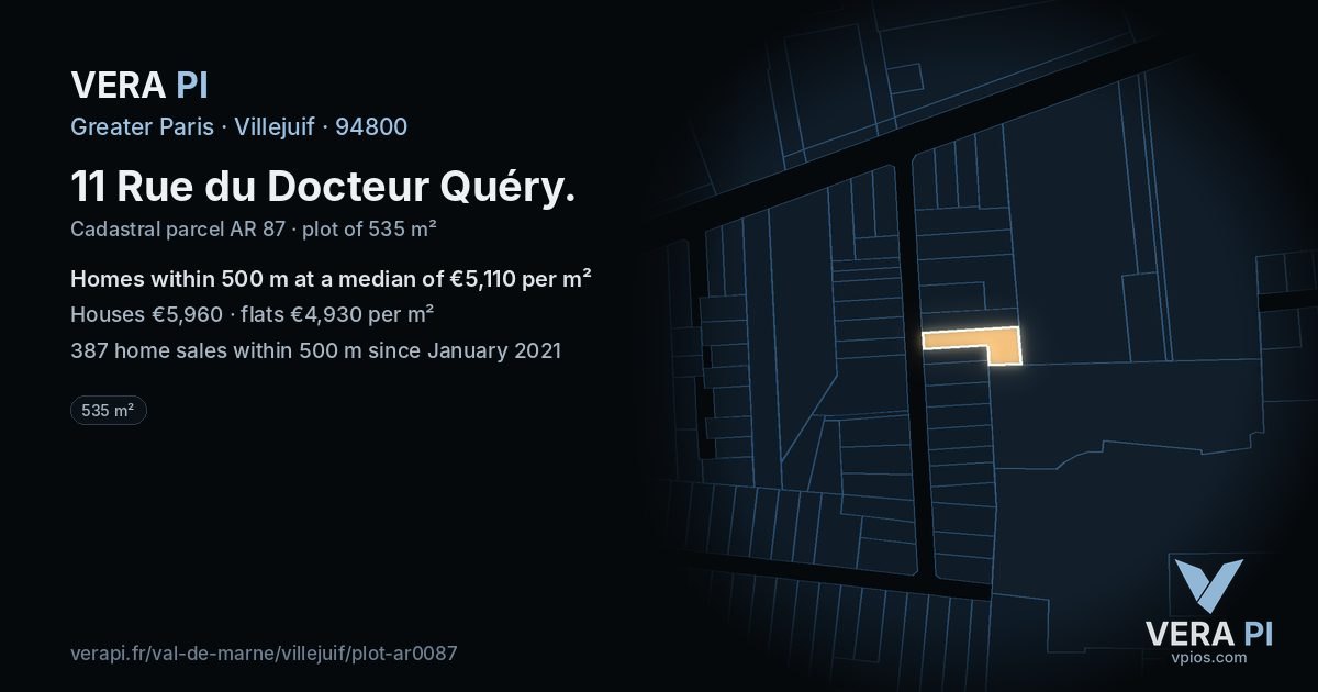 11 Rue du Docteur Quéry, Villejuif at night – the plot lit, the parcels around coloured by the prices near them