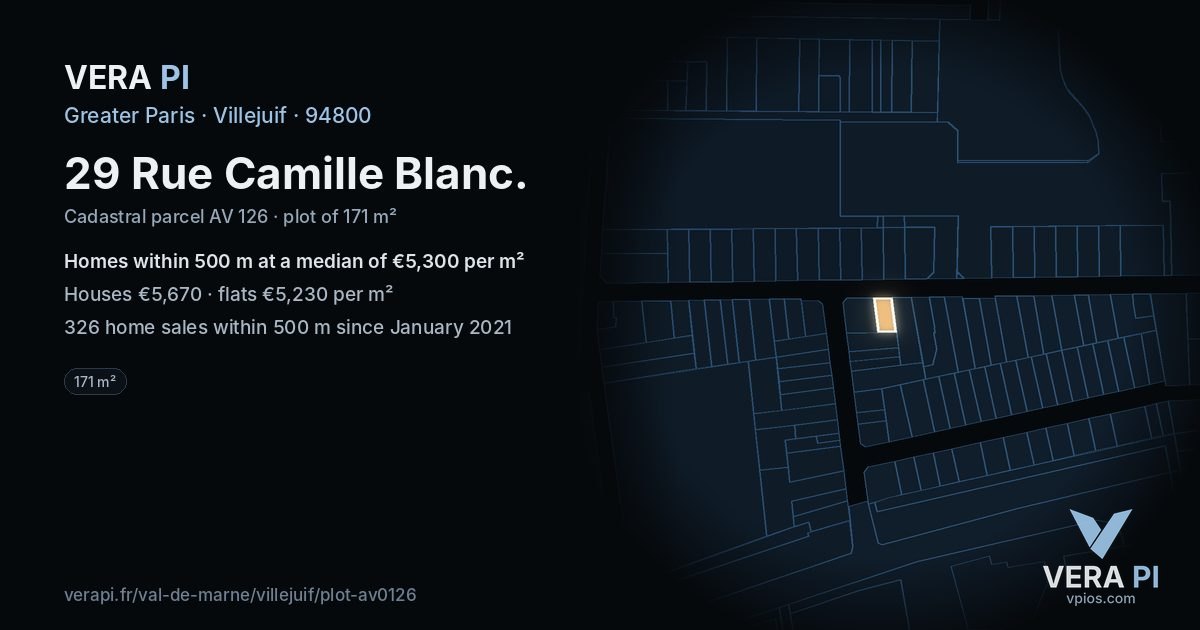 29 Rue Camille Blanc, Villejuif at night – the plot lit, the parcels around coloured by the prices near them