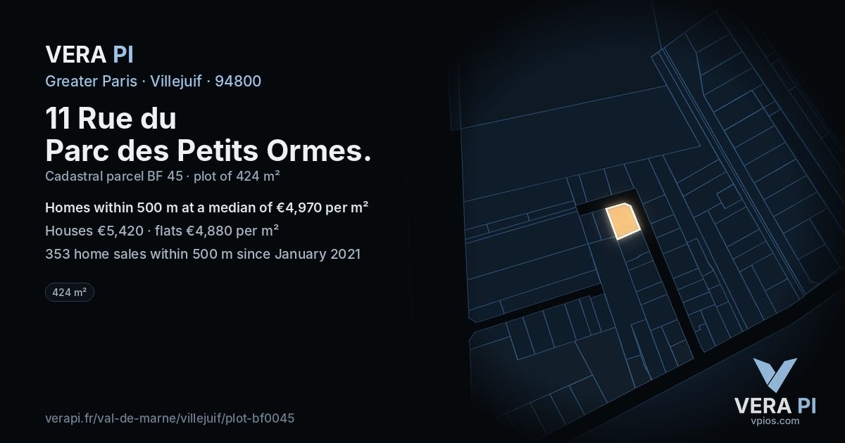 11 Rue du Parc des Petits Ormes, Villejuif at night – the plot lit, the parcels around coloured by the prices near them