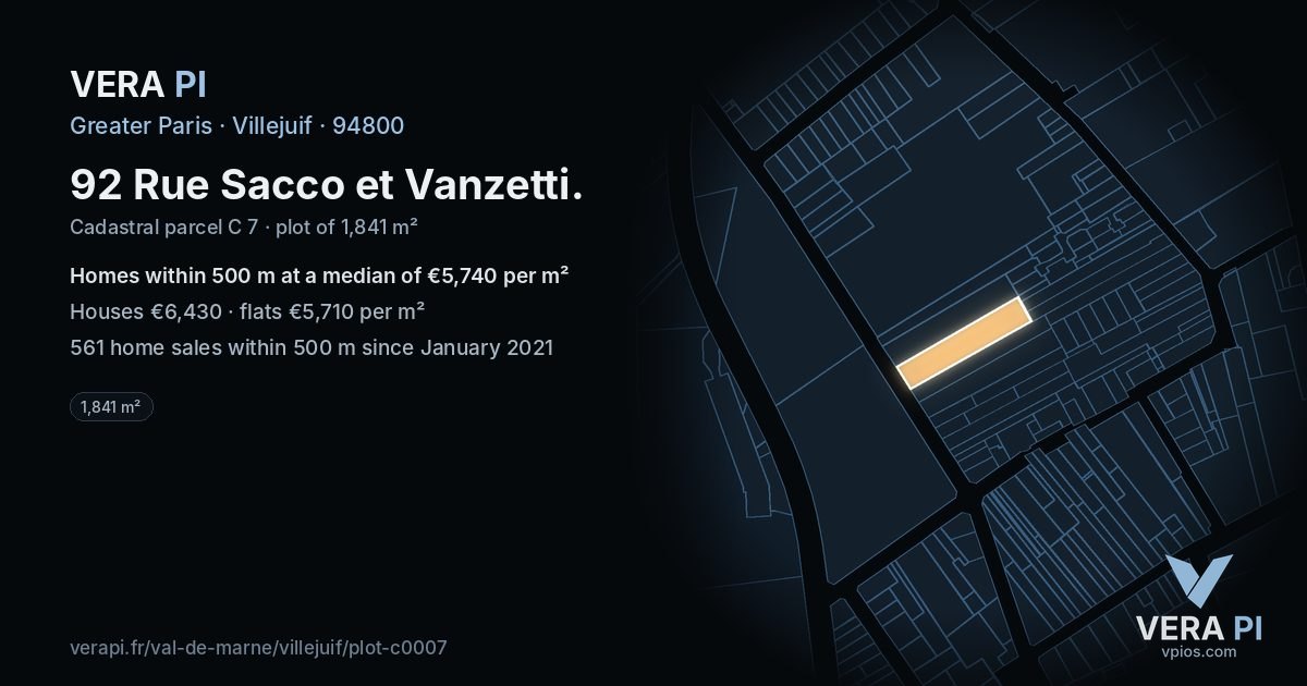 92 Rue Sacco et Vanzetti, Villejuif at night – the plot lit, the parcels around coloured by the prices near them