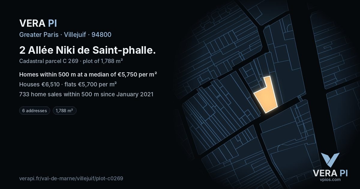 2 Allée Niki de Saint-phalle, Villejuif at night – the plot lit, the parcels around coloured by the prices near them