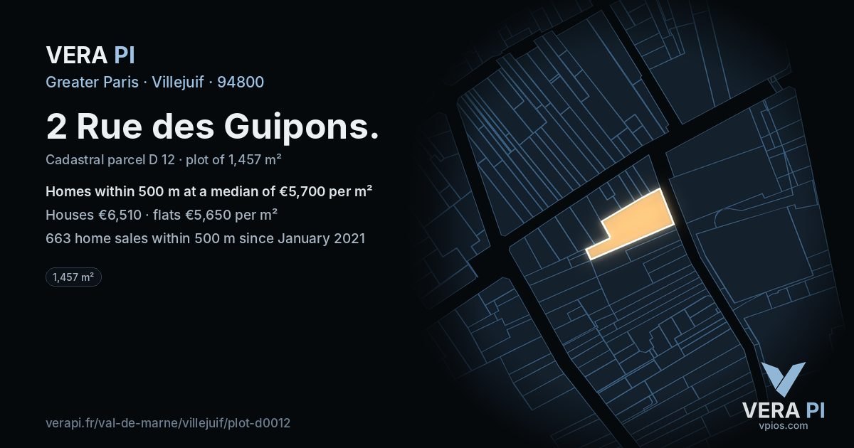 2 Rue des Guipons, Villejuif at night – the plot lit, the parcels around coloured by the prices near them