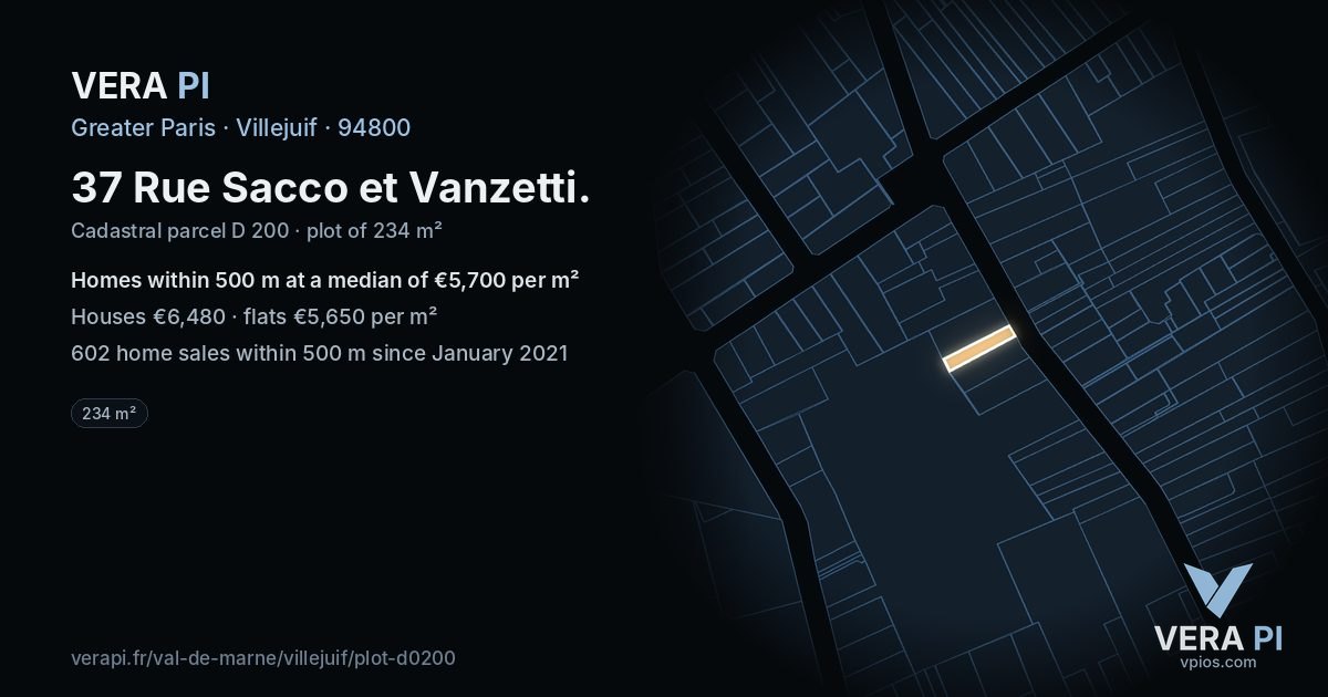 37 Rue Sacco et Vanzetti, Villejuif at night – the plot lit, the parcels around coloured by the prices near them