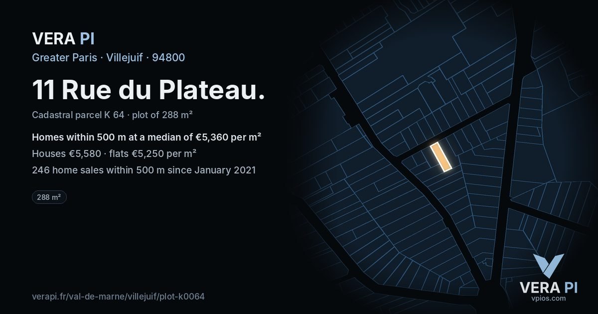 11 Rue du Plateau, Villejuif at night – the plot lit, the parcels around coloured by the prices near them