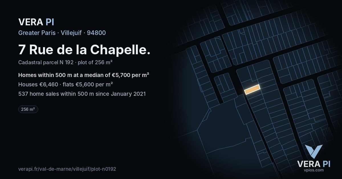 7 Rue de la Chapelle, Villejuif at night – the plot lit, the parcels around coloured by the prices near them