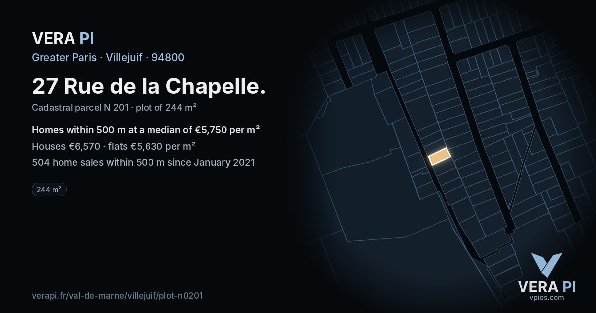 27 Rue de la Chapelle, Villejuif at night – the plot lit, the parcels around coloured by the prices near them