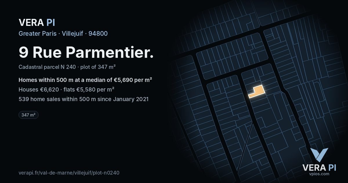 9 Rue Parmentier, Villejuif at night – the plot lit, the parcels around coloured by the prices near them