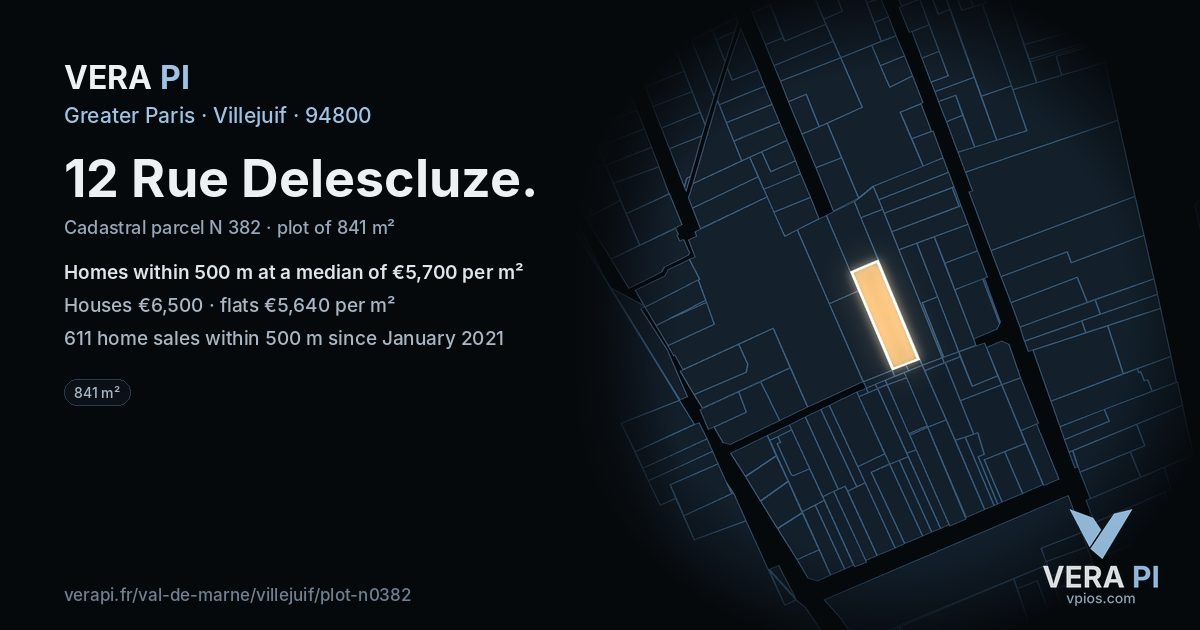 12 Rue Delescluze, Villejuif at night – the plot lit, the parcels around coloured by the prices near them