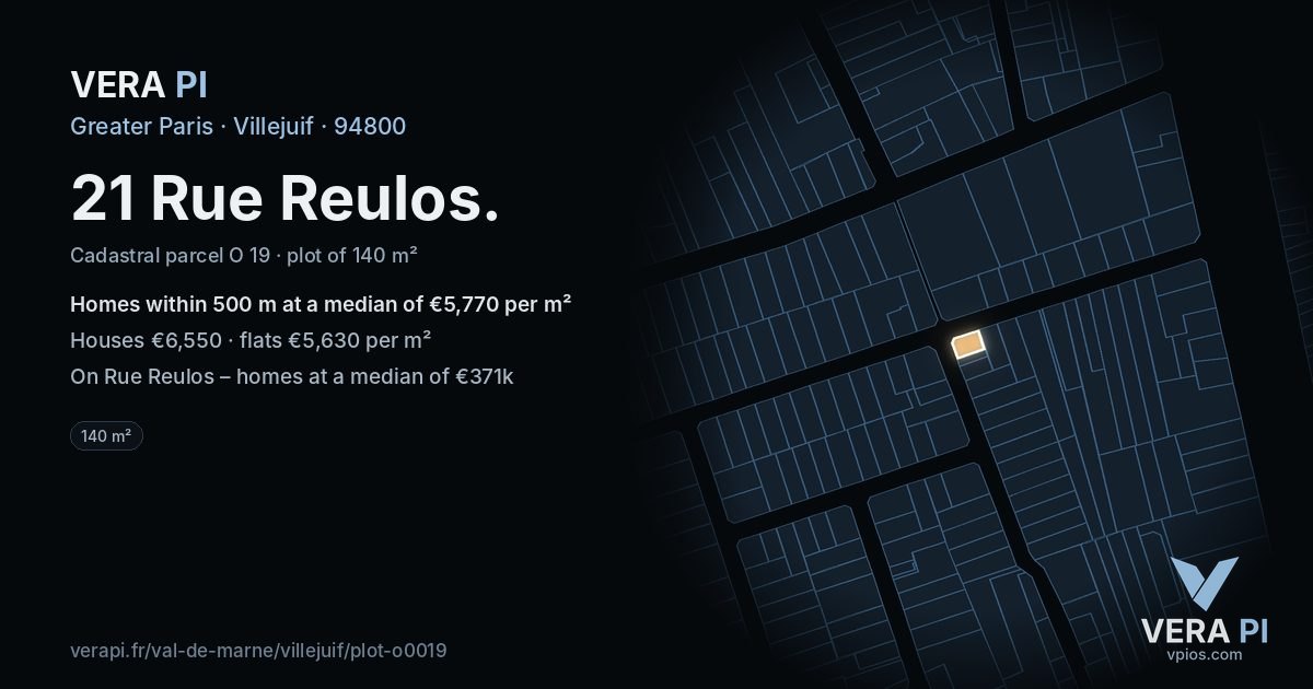 21 Rue Reulos, Villejuif at night – the plot lit, the parcels around coloured by the prices near them