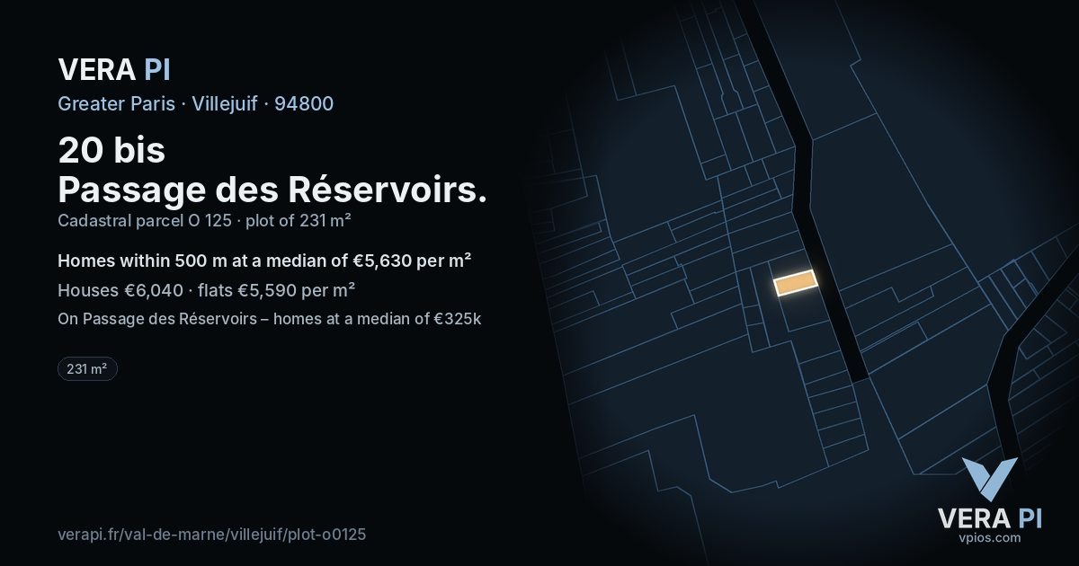 20 bis Passage des Réservoirs, Villejuif at night – the plot lit, the parcels around coloured by the prices near them