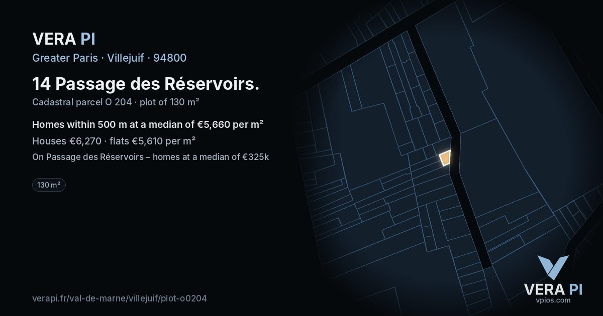 14 Passage des Réservoirs, Villejuif at night – the plot lit, the parcels around coloured by the prices near them