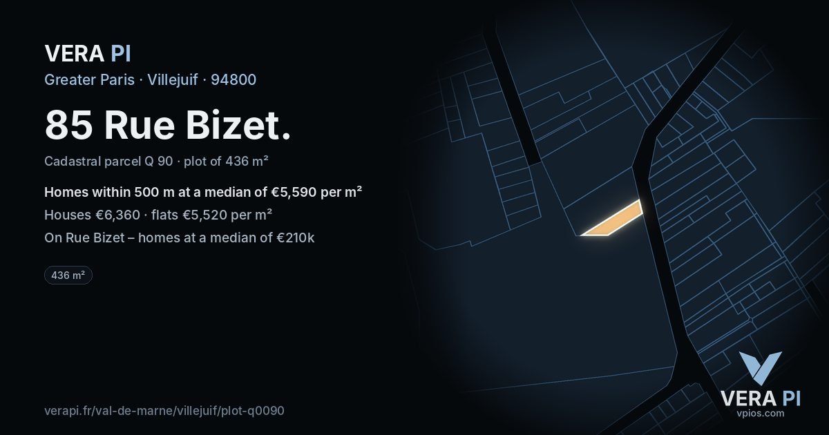 85 Rue Bizet, Villejuif at night – the plot lit, the parcels around coloured by the prices near them