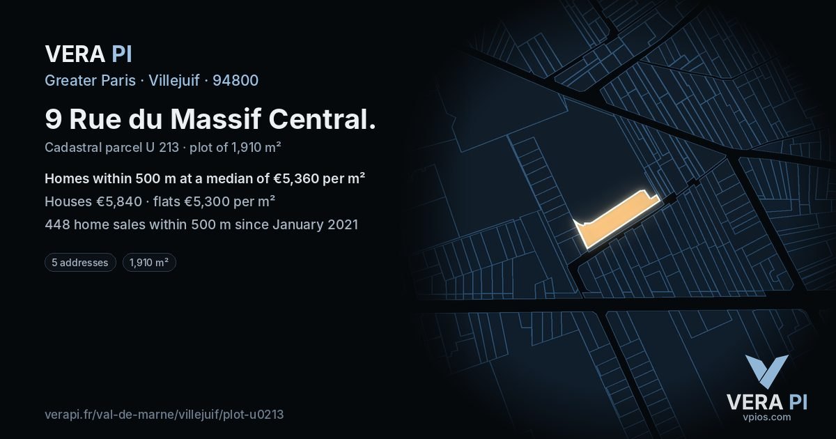 9 Rue du Massif Central, Villejuif at night – the plot lit, the parcels around coloured by the prices near them