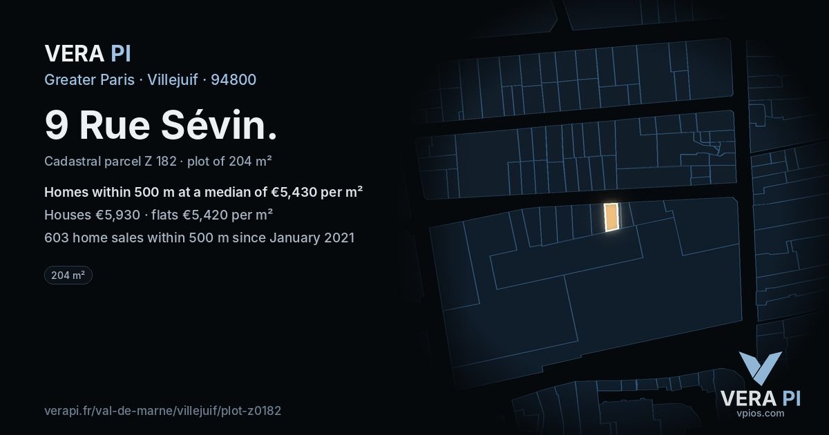 9 Rue Sévin, Villejuif at night – the plot lit, the parcels around coloured by the prices near them
