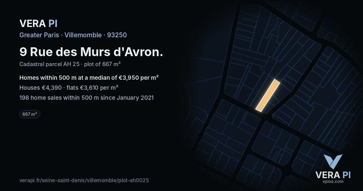9 Rue des Murs d'Avron, Villemomble at night – the plot lit, the parcels around coloured by the prices near them