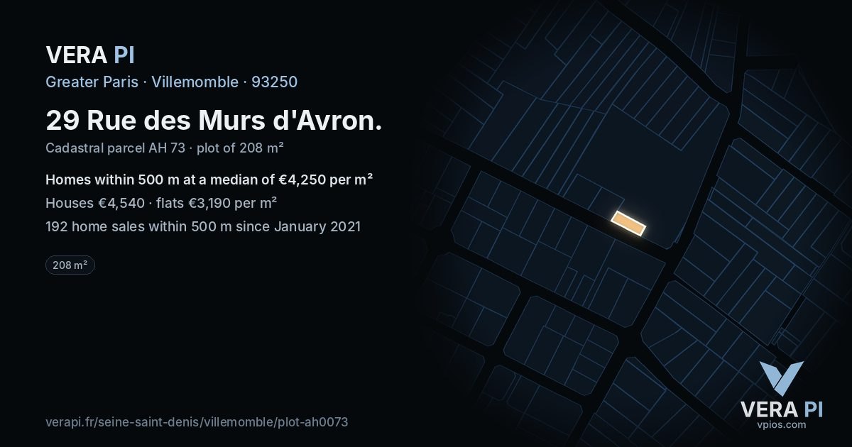 29 Rue des Murs d'Avron, Villemomble at night – the plot lit, the parcels around coloured by the prices near them