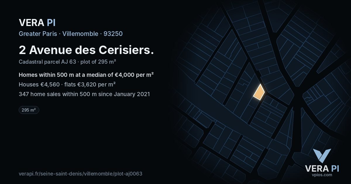 2 Avenue des Cerisiers, Villemomble at night – the plot lit, the parcels around coloured by the prices near them