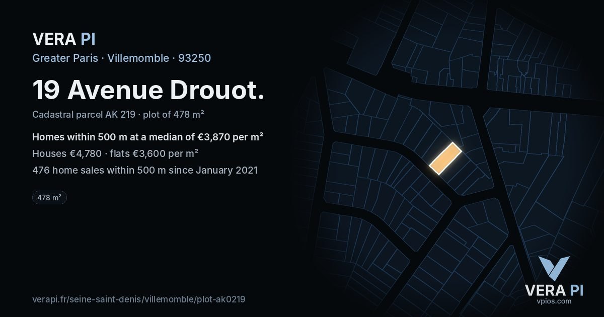 19 Avenue Drouot, Villemomble at night – the plot lit, the parcels around coloured by the prices near them