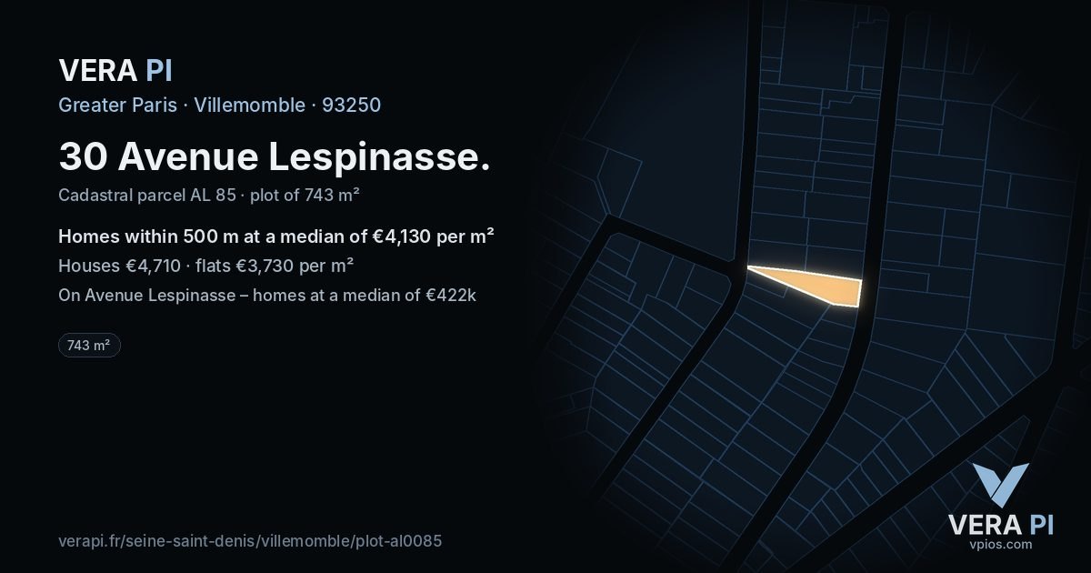 30 Avenue Lespinasse, Villemomble at night – the plot lit, the parcels around coloured by the prices near them