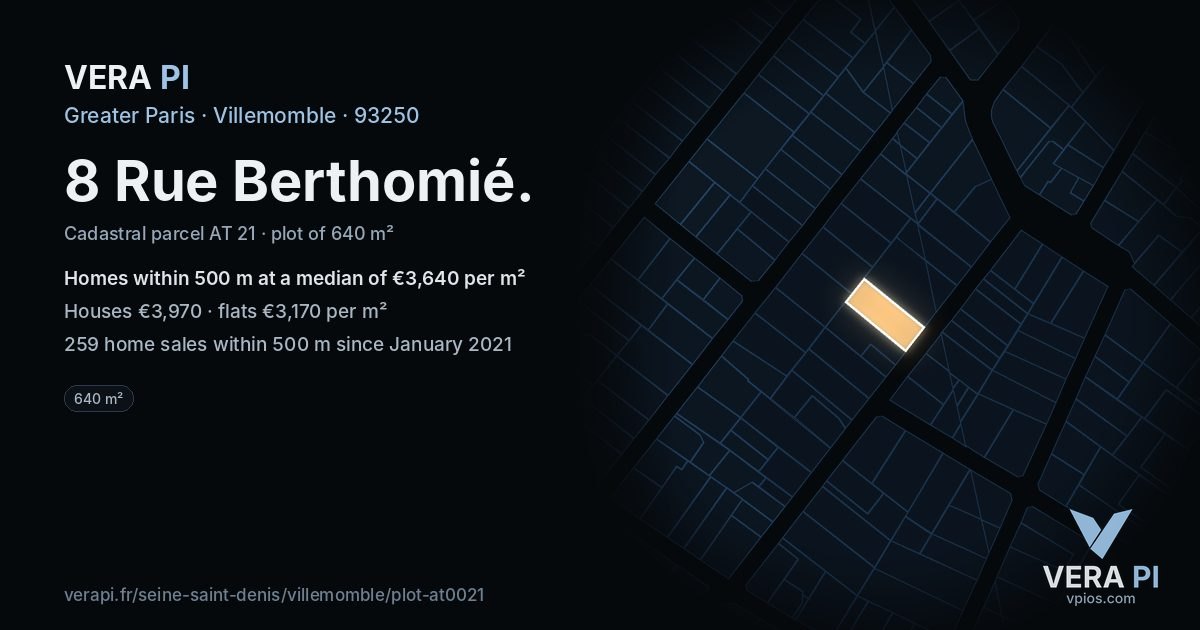 8 Rue Berthomié, Villemomble at night – the plot lit, the parcels around coloured by the prices near them