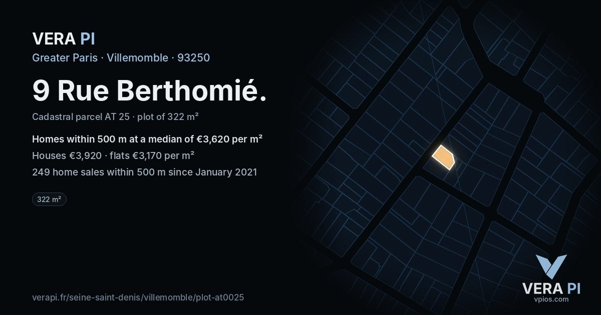 9 Rue Berthomié, Villemomble at night – the plot lit, the parcels around coloured by the prices near them