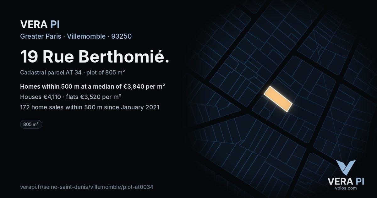 19 Rue Berthomié, Villemomble at night – the plot lit, the parcels around coloured by the prices near them