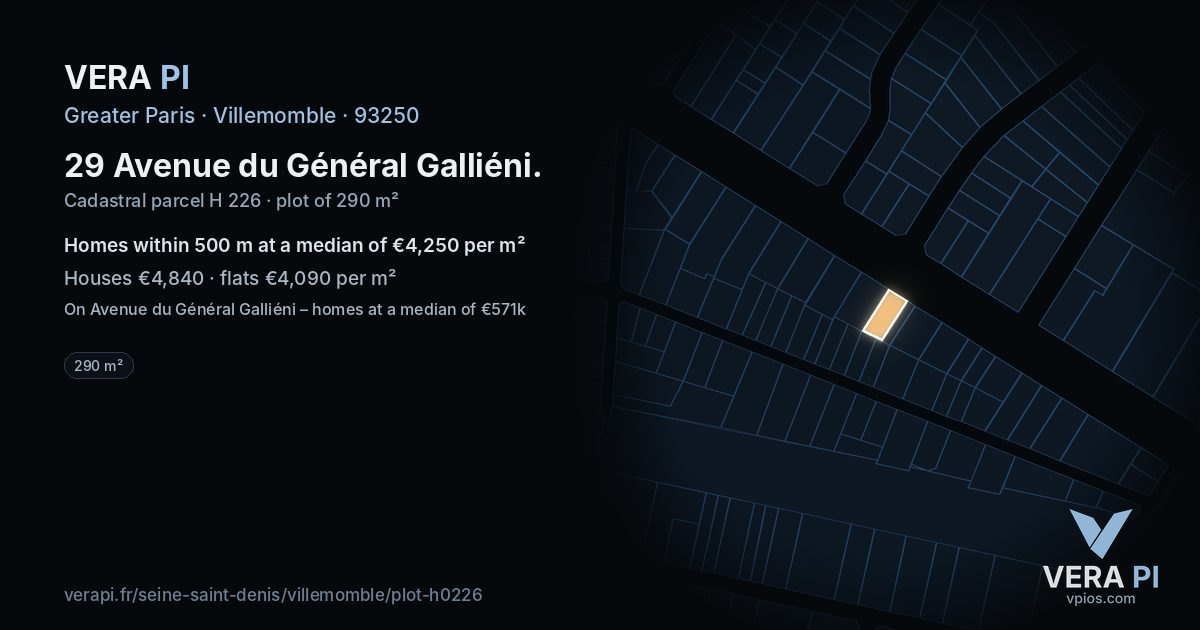 29 Avenue du Général Galliéni, Villemomble at night – the plot lit, the parcels around coloured by the prices near them