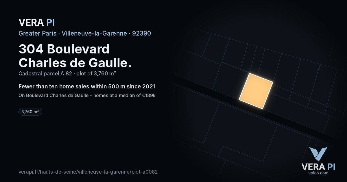 304 Boulevard Charles de Gaulle, Villeneuve-la-Garenne at night – the plot lit, the parcels around coloured by the prices near them