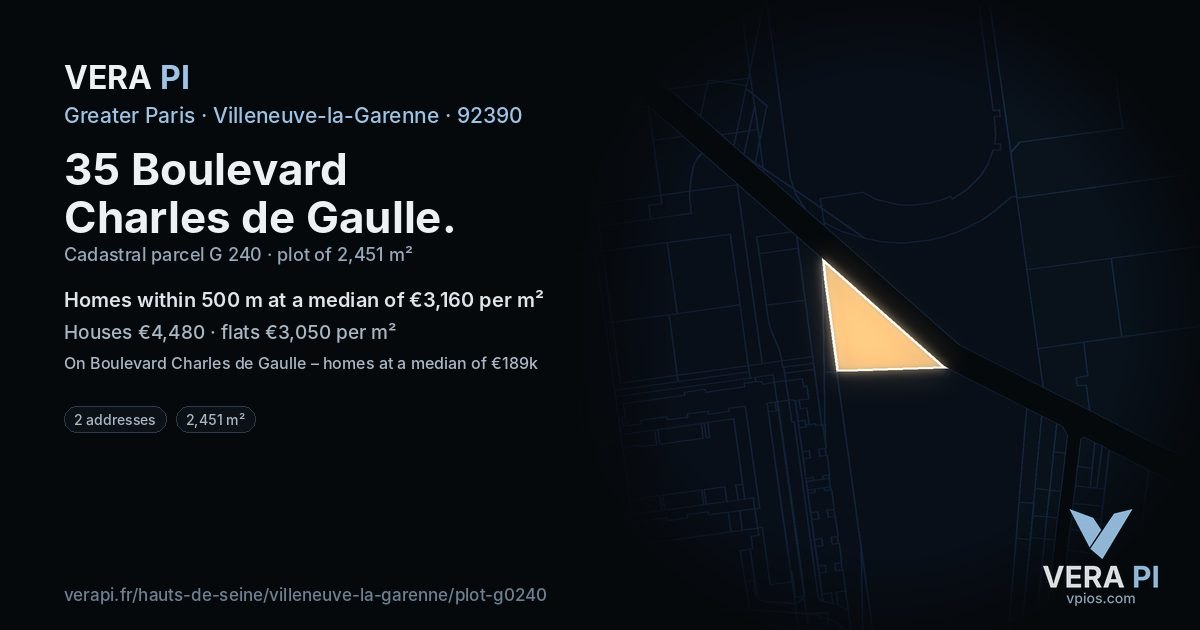 35 Boulevard Charles de Gaulle, Villeneuve-la-Garenne at night – the plot lit, the parcels around coloured by the prices near them
