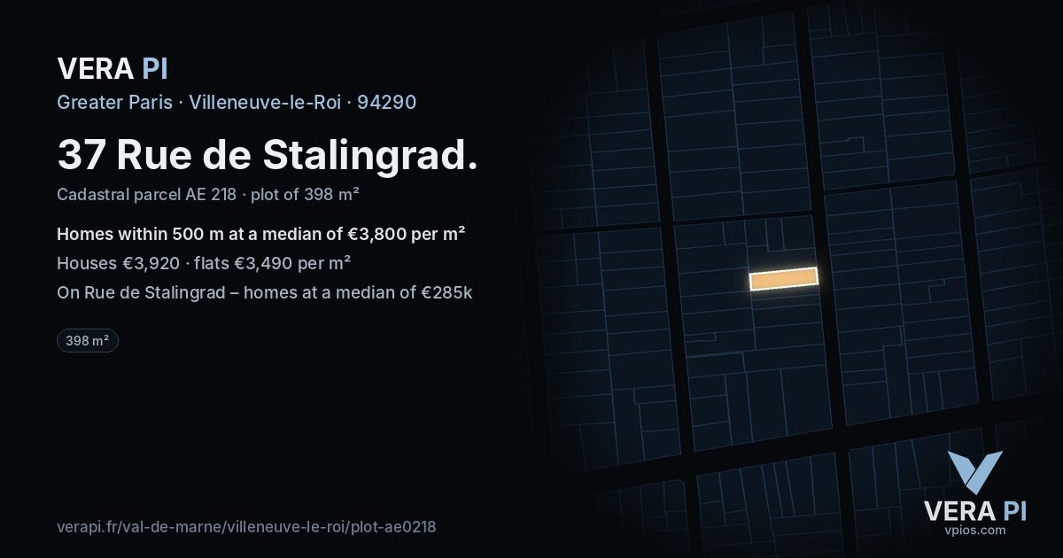 37 Rue de Stalingrad, Villeneuve-le-Roi at night – the plot lit, the parcels around coloured by the prices near them
