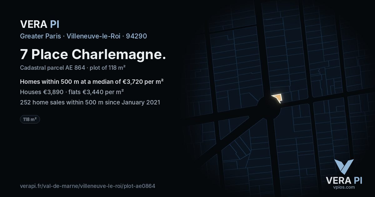 7 Place Charlemagne, Villeneuve-le-Roi at night – the plot lit, the parcels around coloured by the prices near them