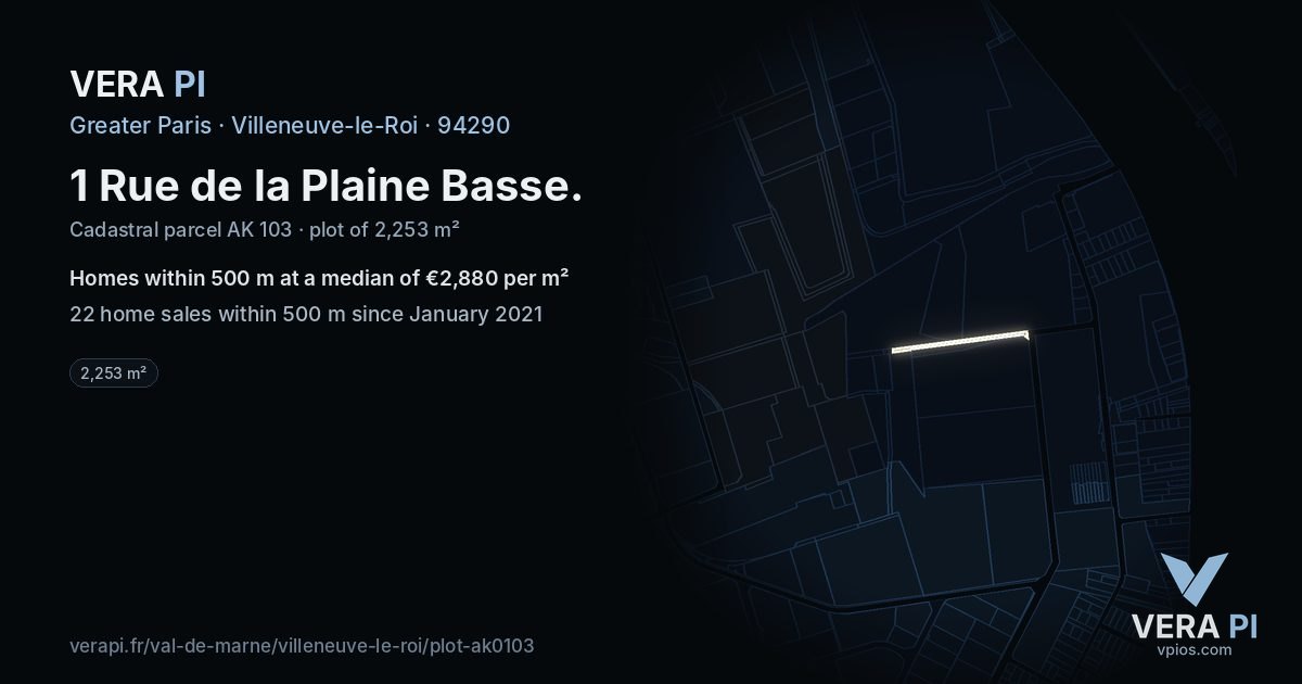 1 Rue de la Plaine Basse, Villeneuve-le-Roi at night – the plot lit, the parcels around coloured by the prices near them