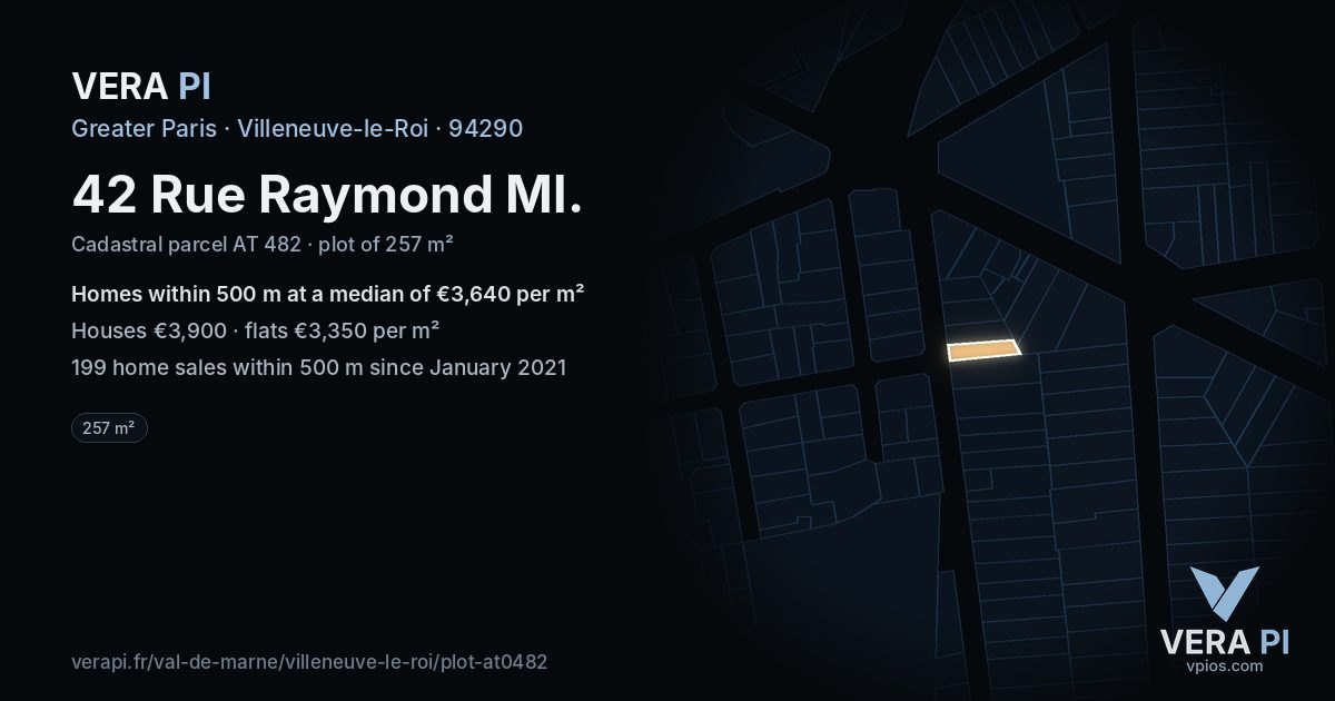 42 Rue Raymond Ml, Villeneuve-le-Roi at night – the plot lit, the parcels around coloured by the prices near them