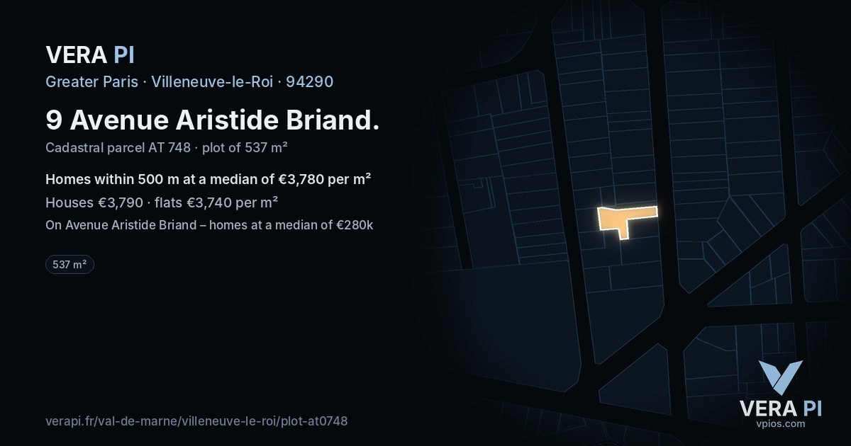 9 Avenue Aristide Briand, Villeneuve-le-Roi at night – the plot lit, the parcels around coloured by the prices near them