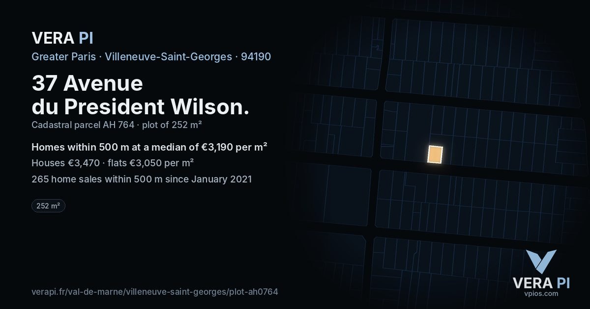 37 Avenue du President Wilson, Villeneuve-Saint-Georges at night – the plot lit, the parcels around coloured by the prices near them