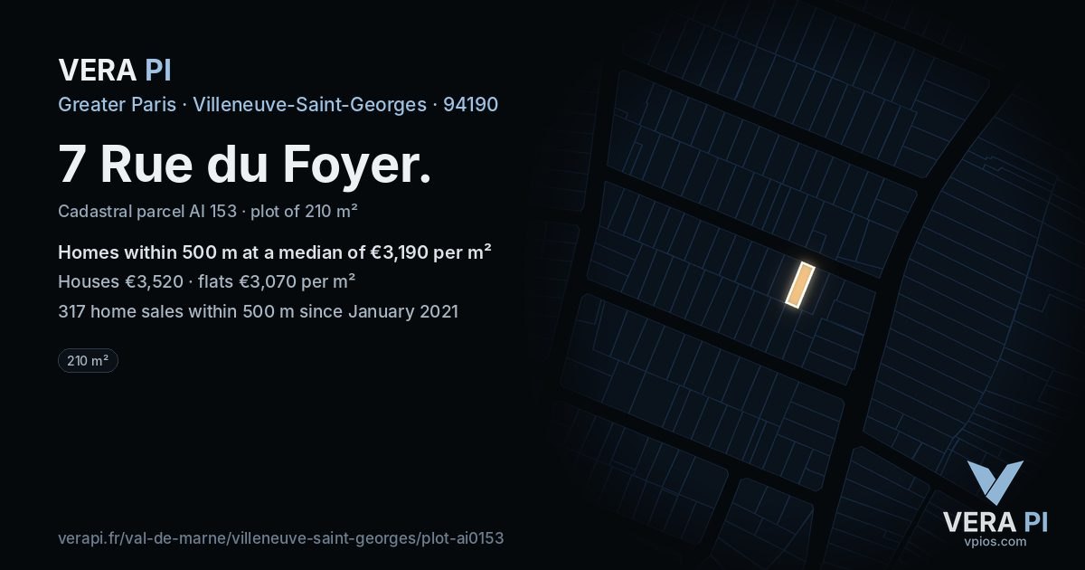 7 Rue du Foyer, Villeneuve-Saint-Georges at night – the plot lit, the parcels around coloured by the prices near them