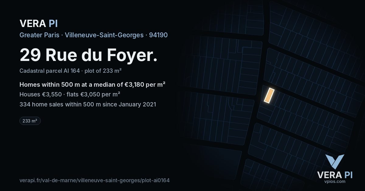 29 Rue du Foyer, Villeneuve-Saint-Georges at night – the plot lit, the parcels around coloured by the prices near them