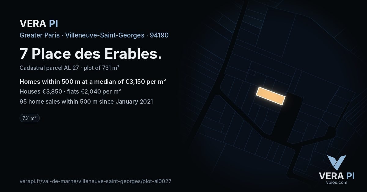 7 Place des Erables, Villeneuve-Saint-Georges at night – the plot lit, the parcels around coloured by the prices near them