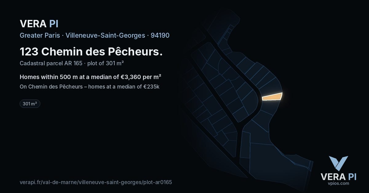 123 Chemin des Pêcheurs, Villeneuve-Saint-Georges at night – the plot lit, the parcels around coloured by the prices near them