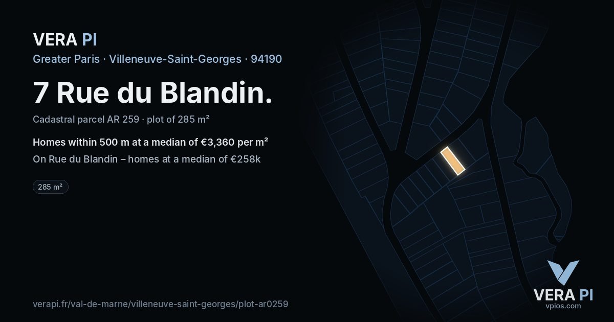 7 Rue du Blandin, Villeneuve-Saint-Georges at night – the plot lit, the parcels around coloured by the prices near them