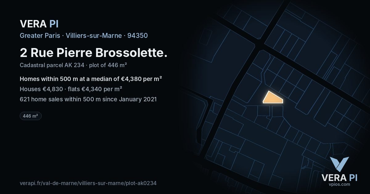 2 Rue Pierre Brossolette, Villiers-sur-Marne at night – the plot lit, the parcels around coloured by the prices near them