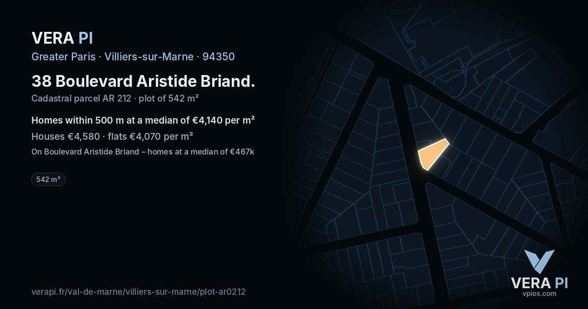 38 Boulevard Aristide Briand, Villiers-sur-Marne at night – the plot lit, the parcels around coloured by the prices near them