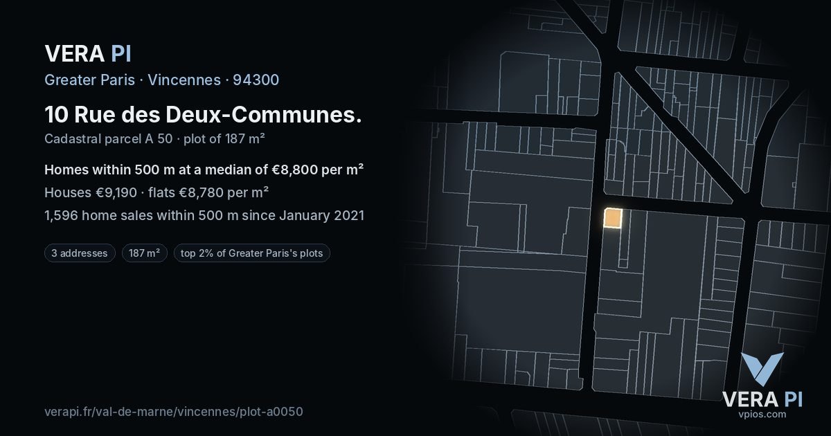 10 Rue des Deux-Communes, Vincennes at night – the plot lit, the parcels around coloured by the prices near them