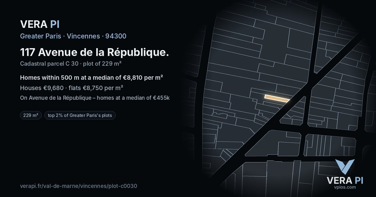 117 Avenue de la République, Vincennes at night – the plot lit, the parcels around coloured by the prices near them