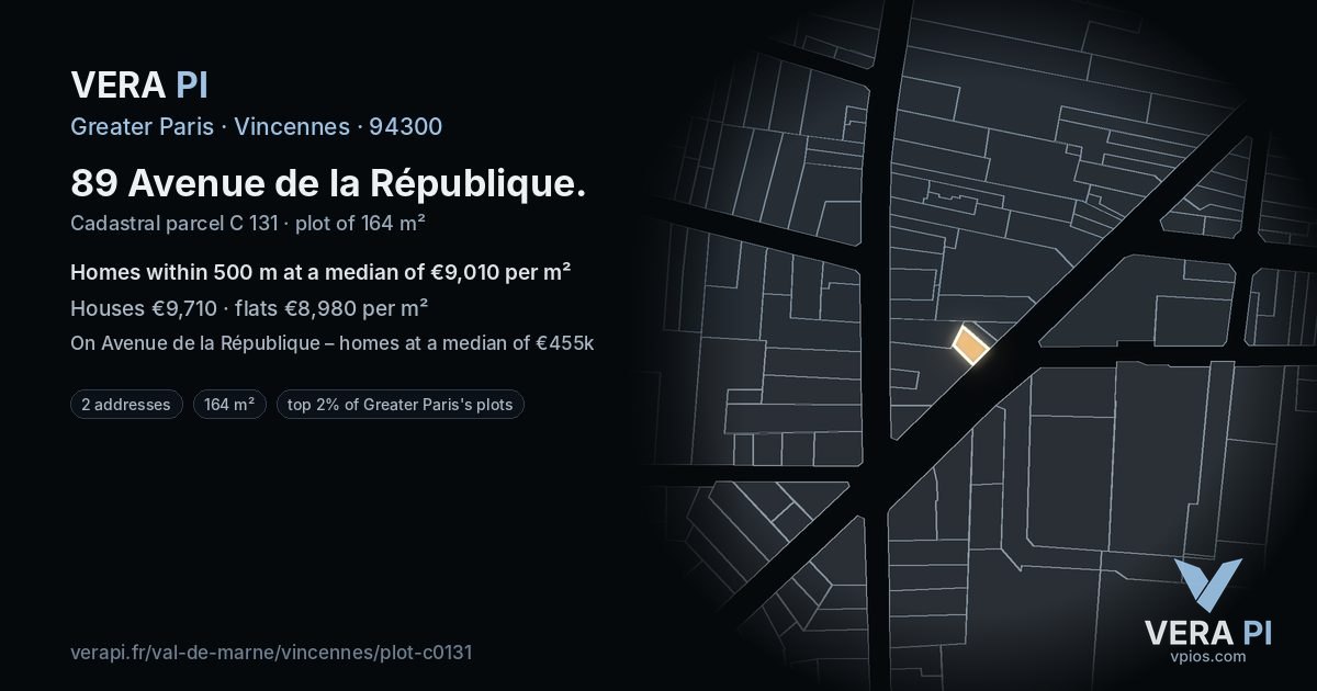 89 Avenue de la République, Vincennes at night – the plot lit, the parcels around coloured by the prices near them