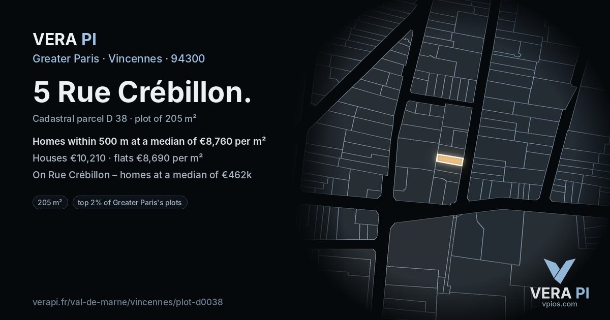 5 Rue Crébillon, Vincennes at night – the plot lit, the parcels around coloured by the prices near them